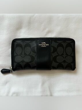 COACH Signature C Black Charcoal Canvas Leather Accordion Zip Around Wallet Long